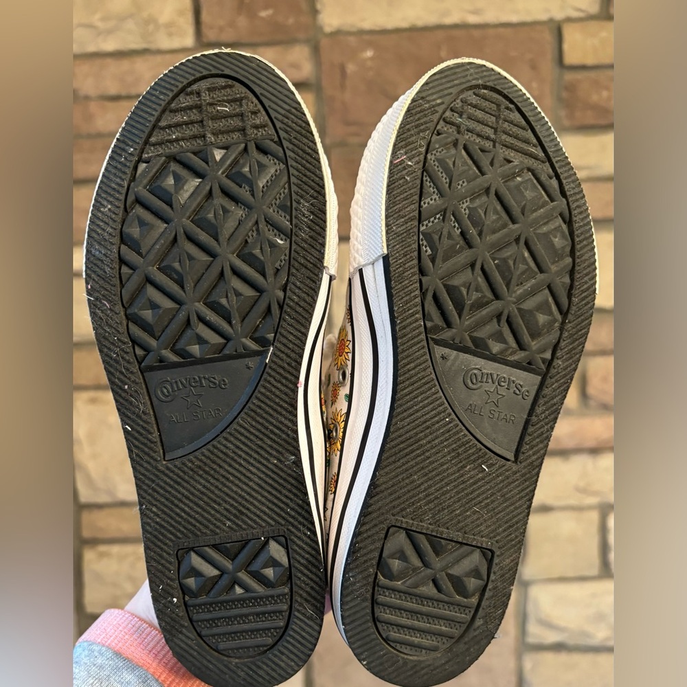 CONVERSE ALL STAR-SUNFLOWER PRINT, SZ 3 - Picture 5 of 7